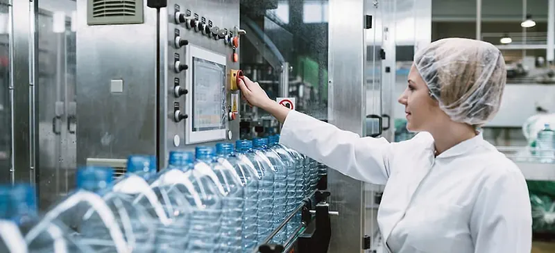 Waarom een maatwerk MES vaak het verschil maakt op de werkvloer