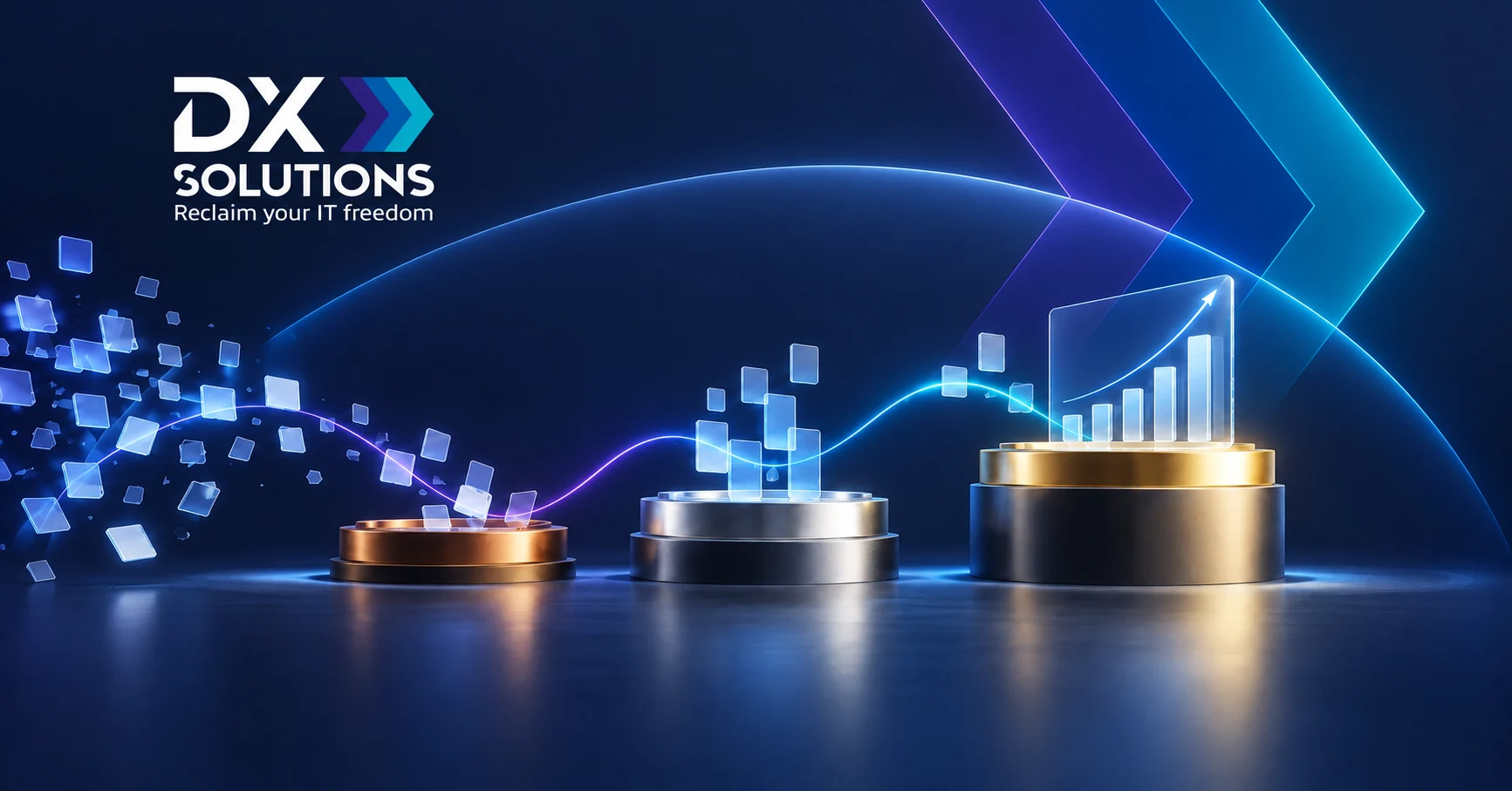 DX-Solutions-logo met baseline en paarse, blauwe en cyaankleurige pijlen boven datastromen via bronze, silver en gold naar inzicht.